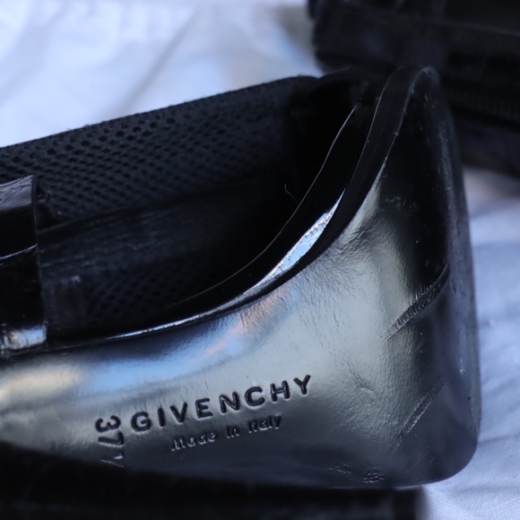 Givenchy black leather sandals - Picture 8 of 8
